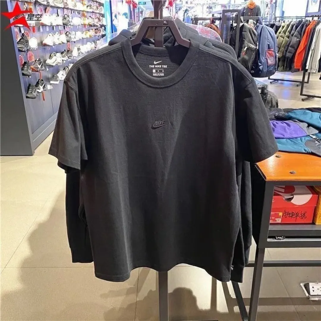Nike tee