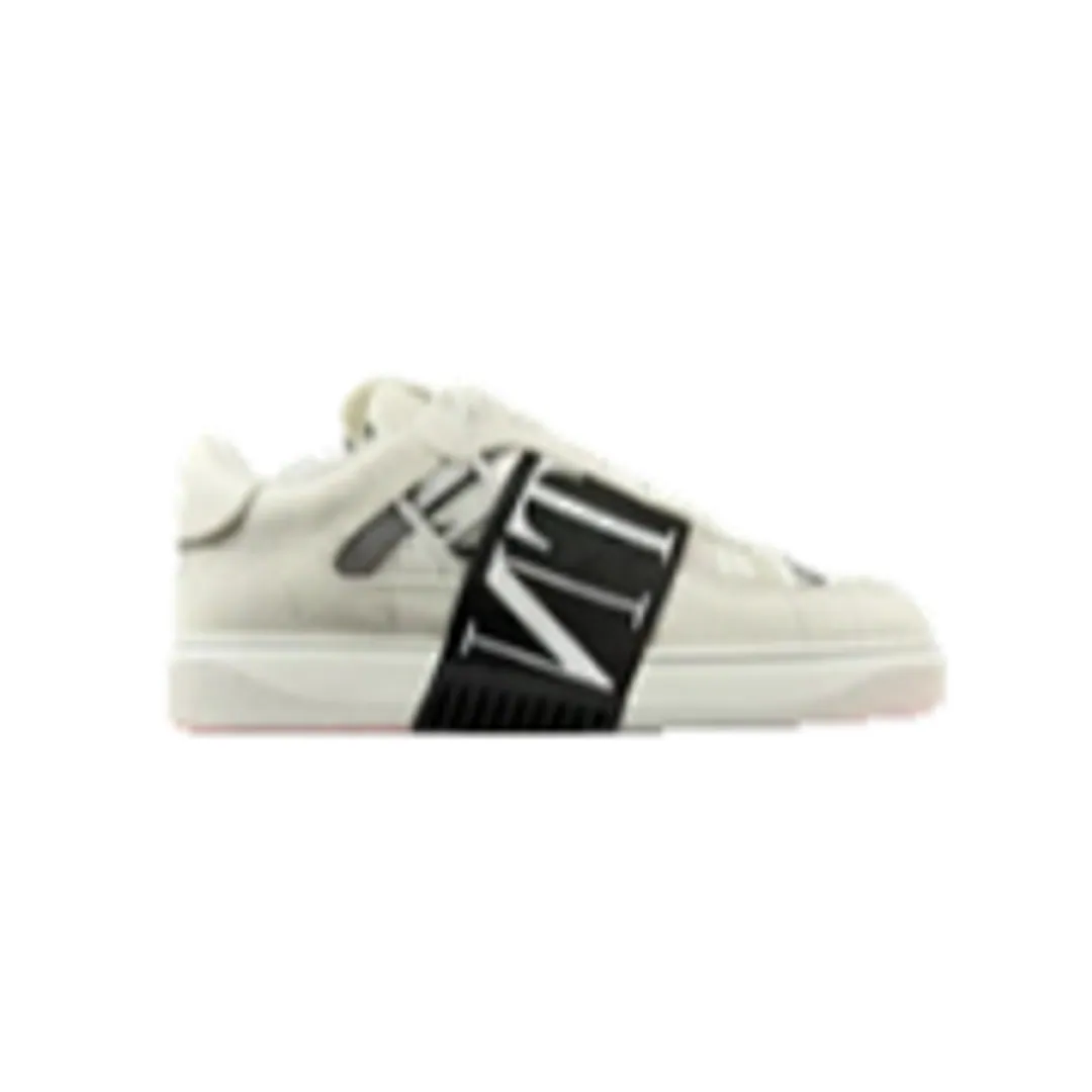 Valentino Sneakers