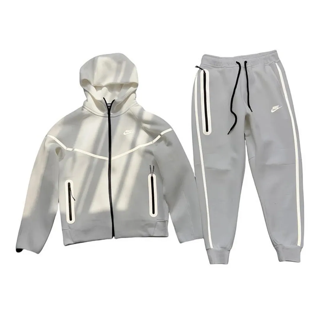Nike Tech Fleece Reflective Set