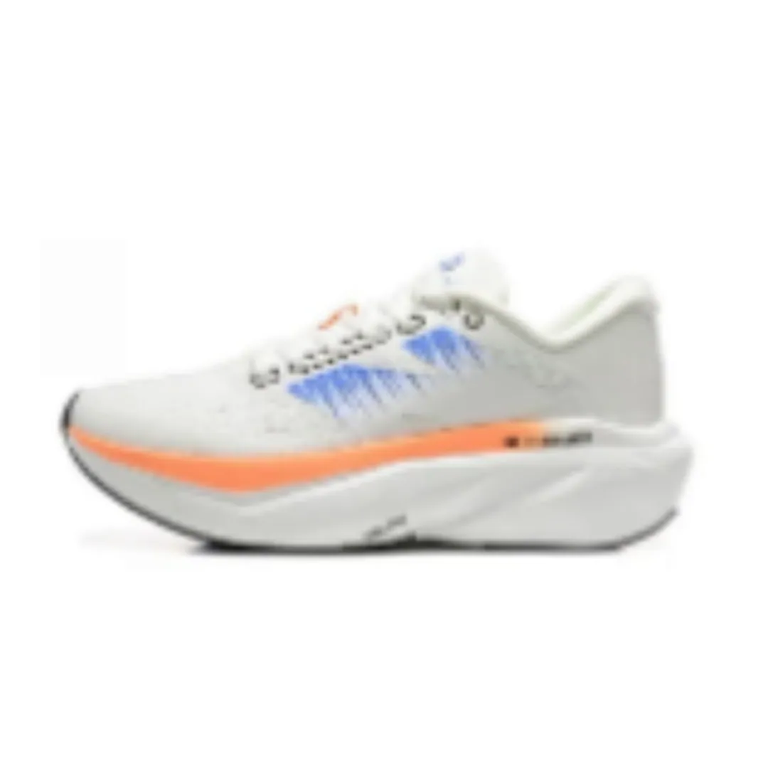 New Balance SCV3 Trainer
