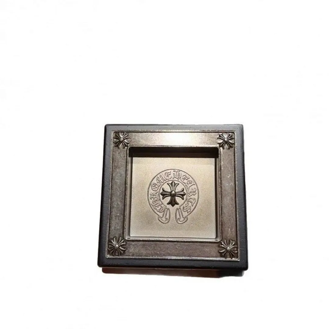 Retro enthusiast's classic cross ashtray