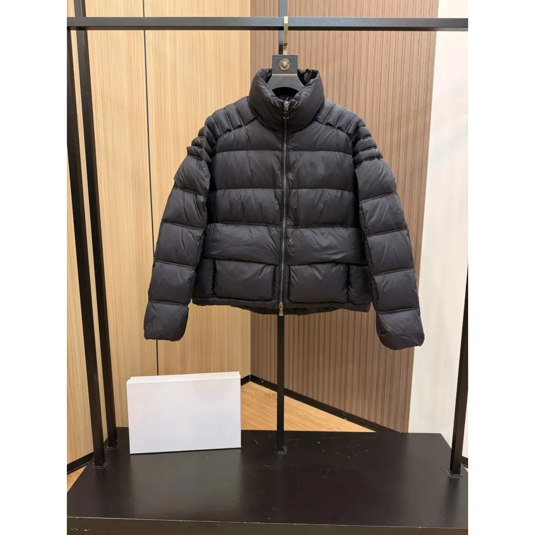 Black striped stand-up collar short down jacket