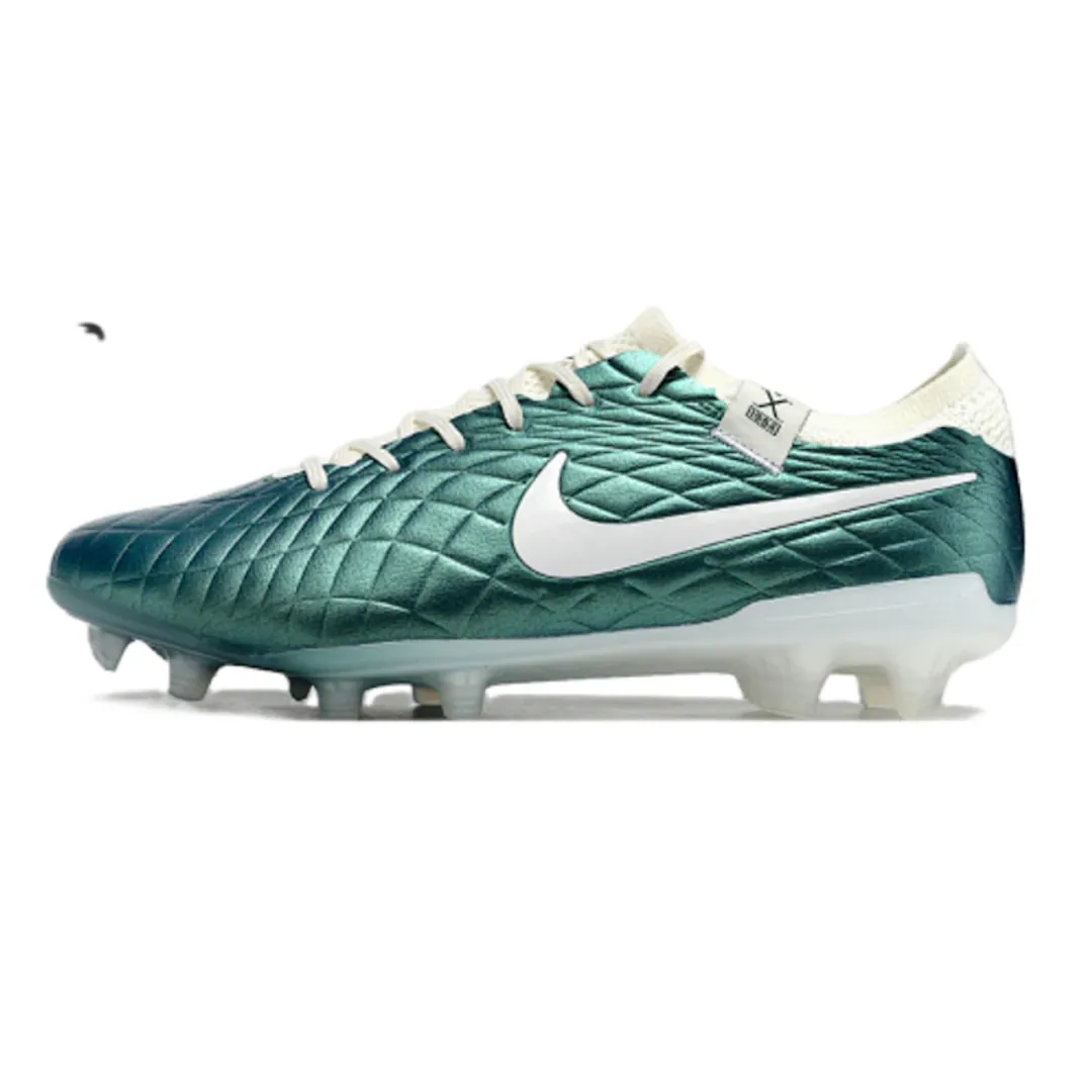 Nike Tiempo
